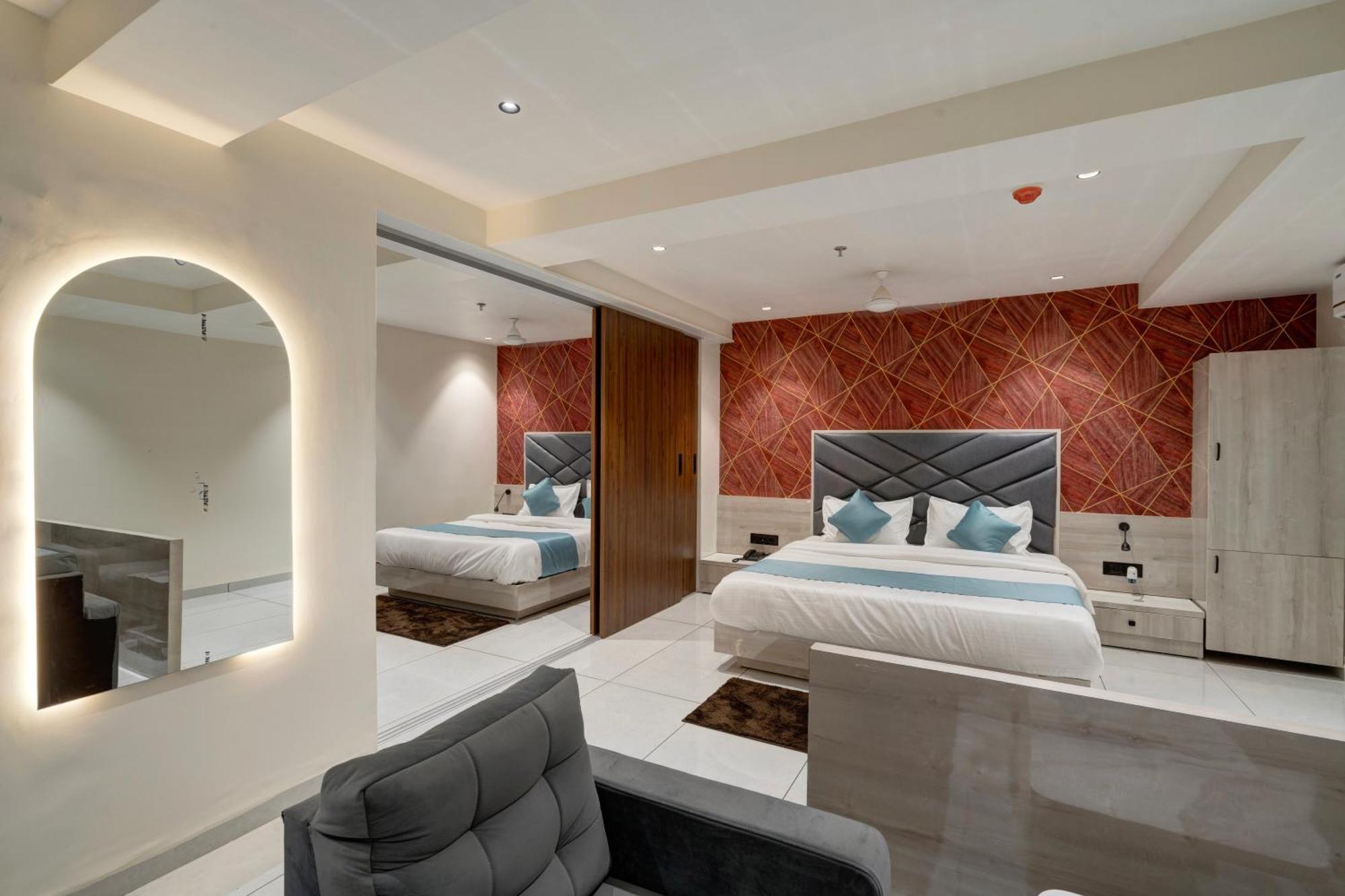 Hotel Shrimad Villa กันตินาการ์ ภายนอก รูปภาพ