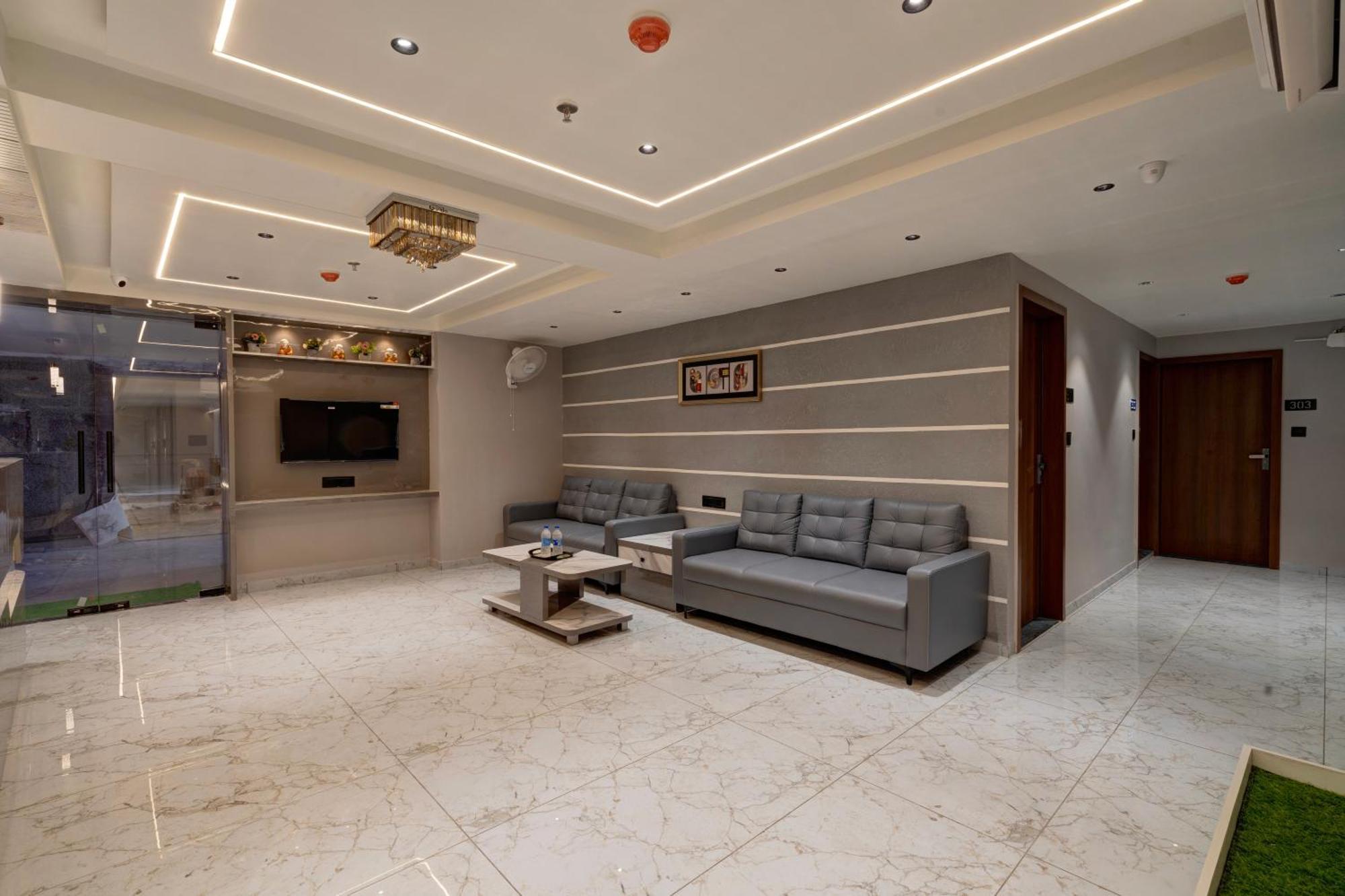 Hotel Shrimad Villa กันตินาการ์ ภายนอก รูปภาพ